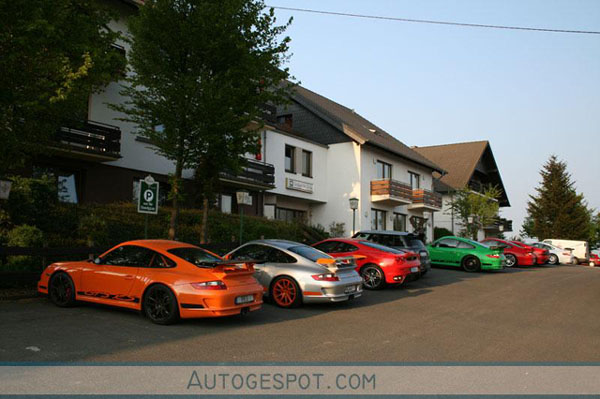 Alle kleuren van de regenboog: Porsche 997 GT3 RS