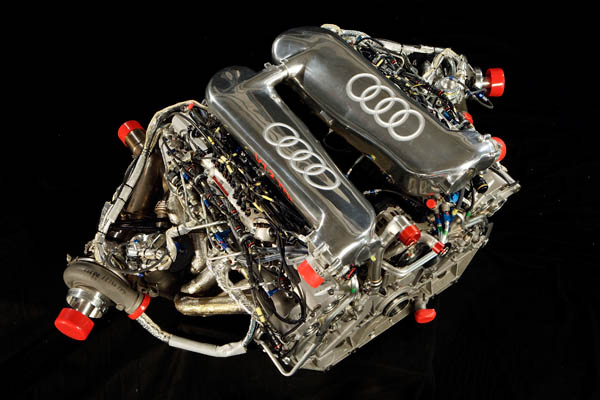 Filmpje: Audi R8 V12 TDI
