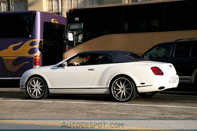 Strange Sighting: white on white Bentley Continental GTC
