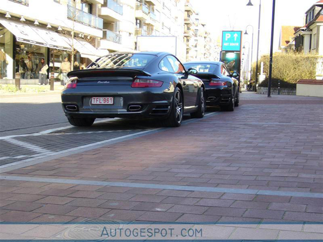 Gespot: tweelingen deel 2