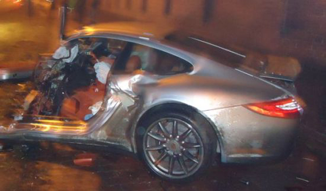 Bestuurder Porsche 997 Carrera 4 veroorzaakt heftig ongeluk