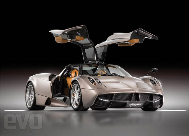 Officiëel: Pagani Huayra twin-turbo V12 met 700 pk!