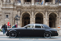 Gespot: velgen onder een Rolls-Royce Phantom: deel één