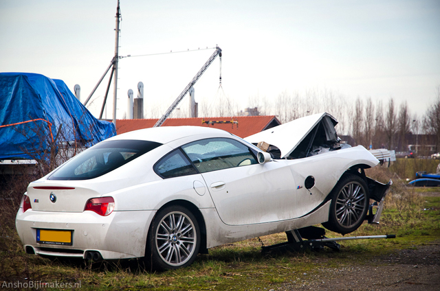 Net kunst: BMW Z4 M Coupé op een verlaten plek