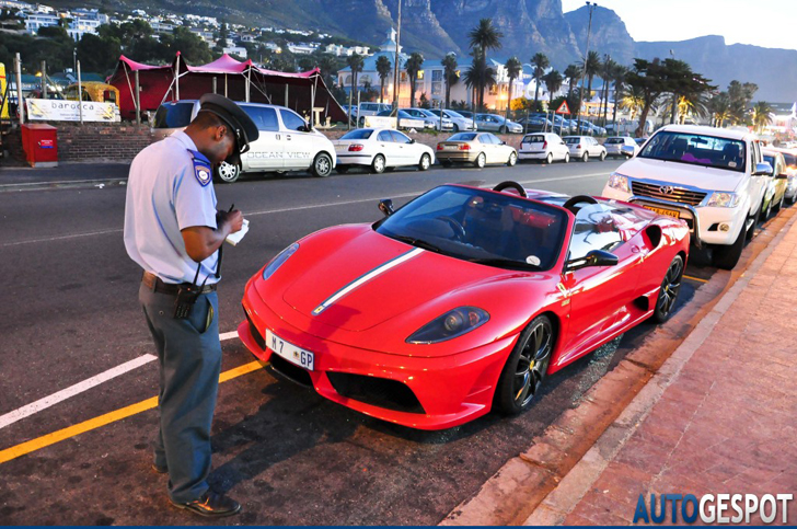 Topspot: schitterende Ferrari Scuderia Spider 16M in Kaapstad