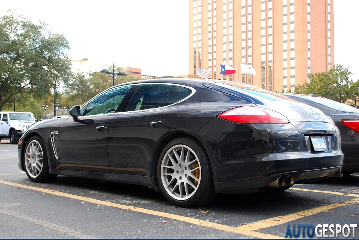 Spot van de dag: Porsche Panamera Turbo Hennessey