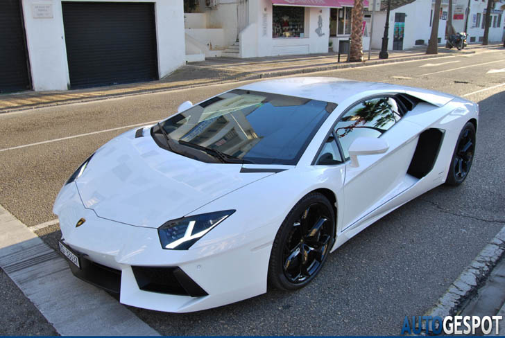 Topspot: Lamborghini Aventador LP700-4 in Marbella