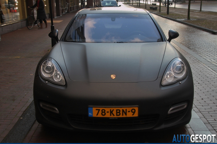Gespot: matte kleuren deel 100
