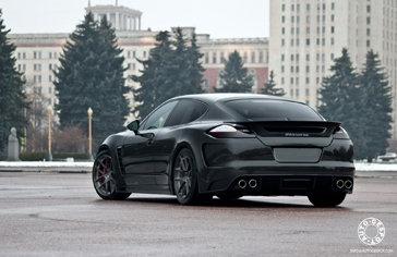 Moskou 2011: reportage TopCar Stingray GTR