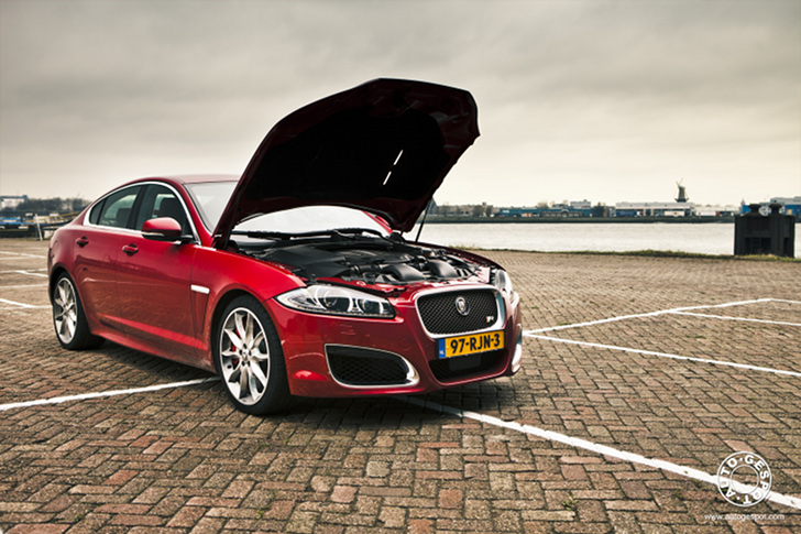 Gereden: Jaguar XF-R