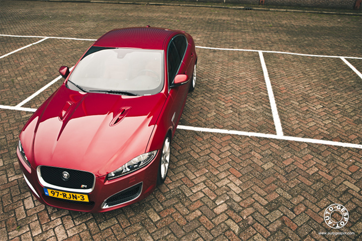 Gereden: Jaguar XF-R