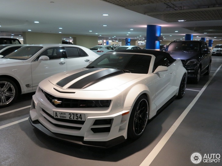 Chrome & Carbon-tuned Chevrolet Camaro Convertible spotted