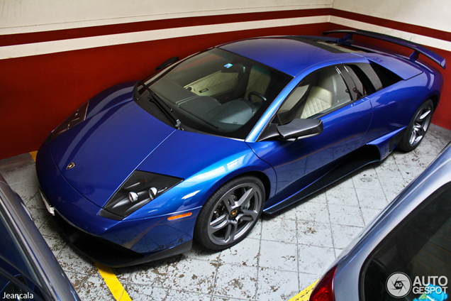 Zoek mee: hoeveel pk heeft deze Lamborghini?