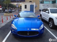 Avistado Maserati GranTurismo S azul eléctrico mate