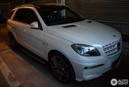 Completely white Mercedes-Benz ML 63 AMG spotted