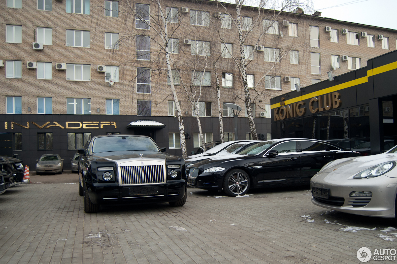 Moskou 2012: Lifestyle & Supercars bij de König Motor Club