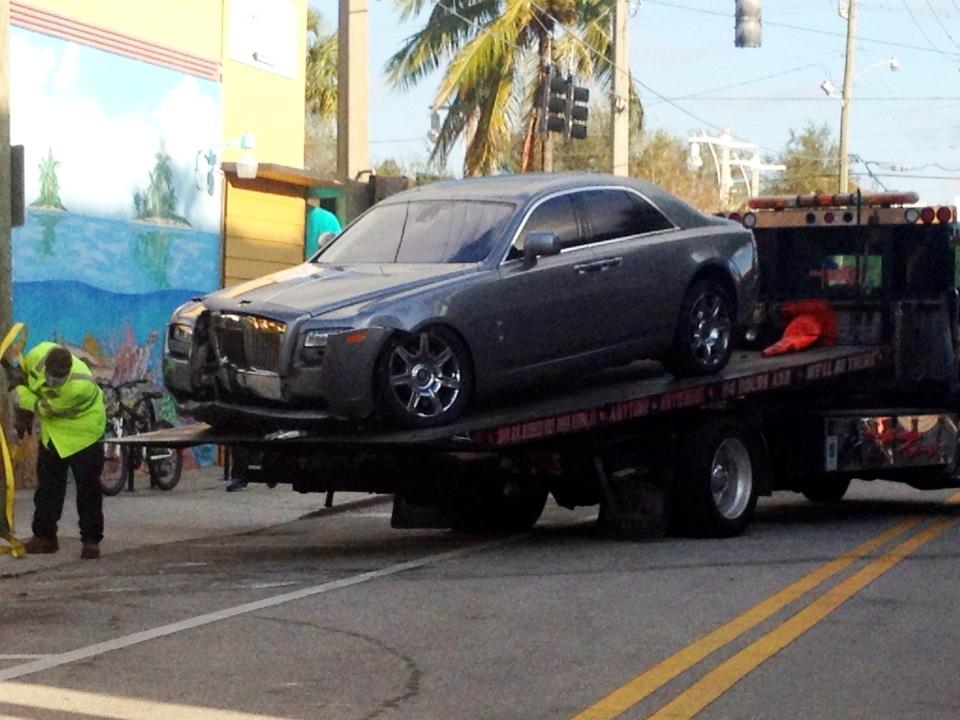 Rapper Rick Ross is beschoten in zijn Rolls-Royce