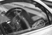 宾利 Continental GT 及破裂的车镜