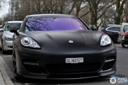 La belleza viste de negro: Porsche Panamera Turbo Techart