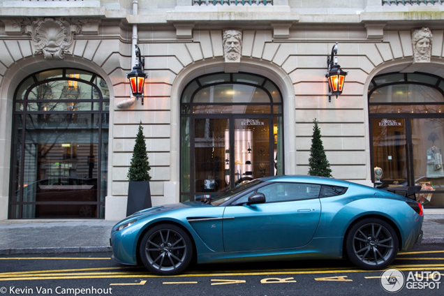 Tout est dans les détails : une Aston Martin V12 Zagato