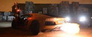 Sortez les marshmallows : voici une Aventador qui pète des flammes !