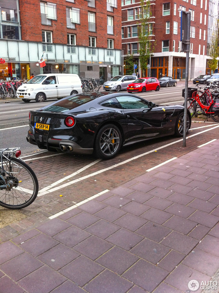 Spot van de dag: Ferrari F12berlinetta