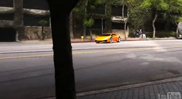 Gaaf! De Lamborghini Huracán is ook in voor een drift!