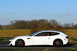 Oakley Design toont Ferrari FF
