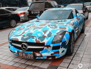 为什么要这么对待一部奔驰 SLS AMG?