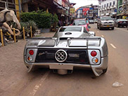 Cette Pagani Zonda C12-S est une suprise au Laos