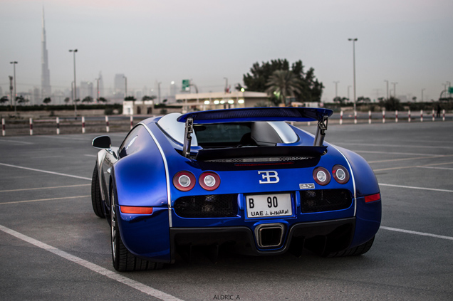 Fotoshoot: Bugatti Veyron 16.4 in Dubai