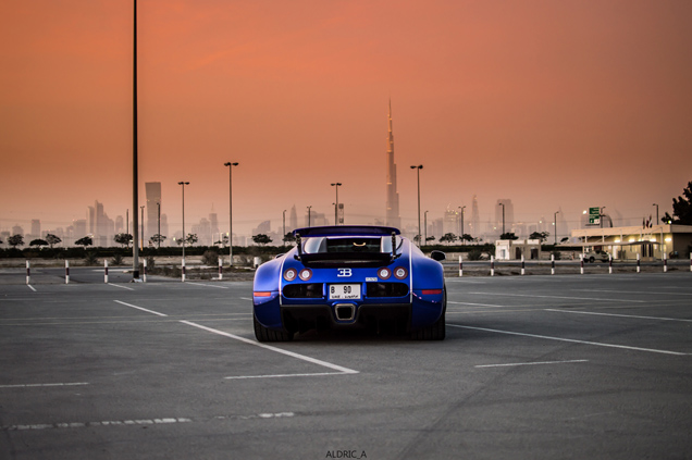 Fotoshoot: Bugatti Veyron 16.4 in Dubai