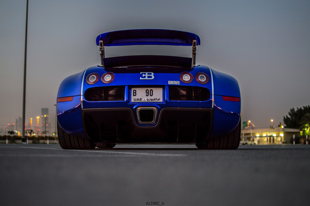 Fotoshoot: Bugatti Veyron 16.4 in Dubai