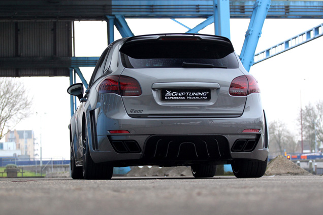 Ongetemd! Porsche Cayenne Turbo Mansory CE600 