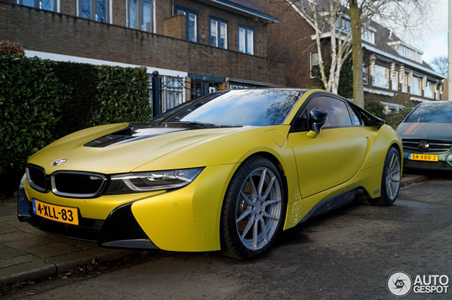 Spot van de dag: BMW i8