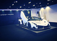 白车身兰博基尼 Veneno Roadster 抵达香港