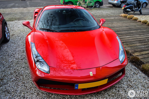 Spot van de dag: Ferrari 488 GTB