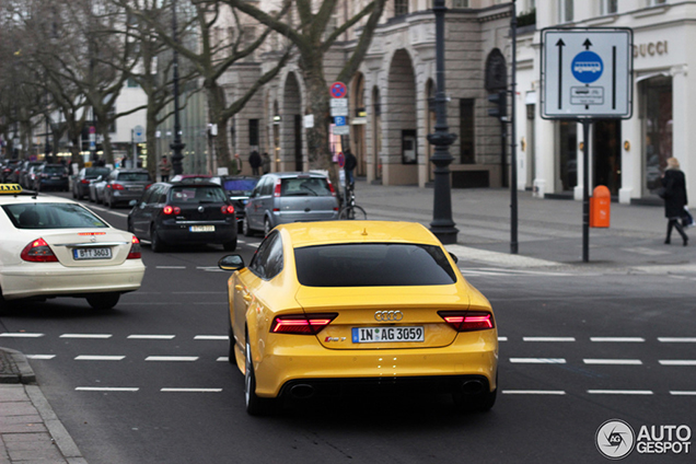 Fast banana: gele Audi RS7 Sportback 2015