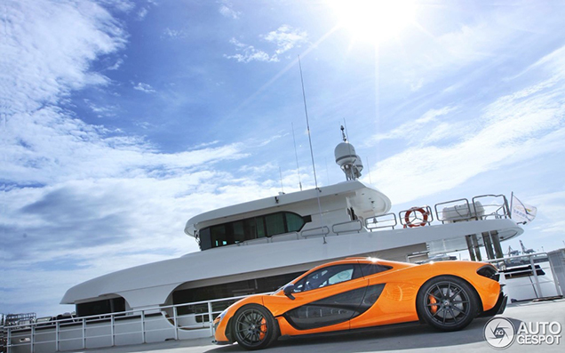 McLaren P1 schittert in Taiwan