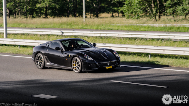 Spot van de dag: Ferrari 599 GTO op de snelweg
