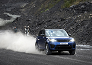 Range Rover Sport SVR accelereert ook snel op andere ondergrond