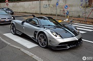 De Huayra BC is somewhat uncomfortable in rush hour