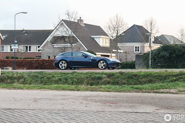 Spot van de dag: Ferrari GTC4Lusso