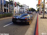 Spot of the Day: David Lee in his Pagani 