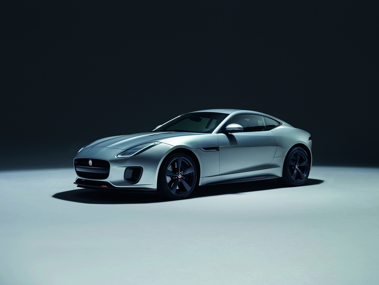 Jaguar F-TYPE strakgetrokken voor komende jaren