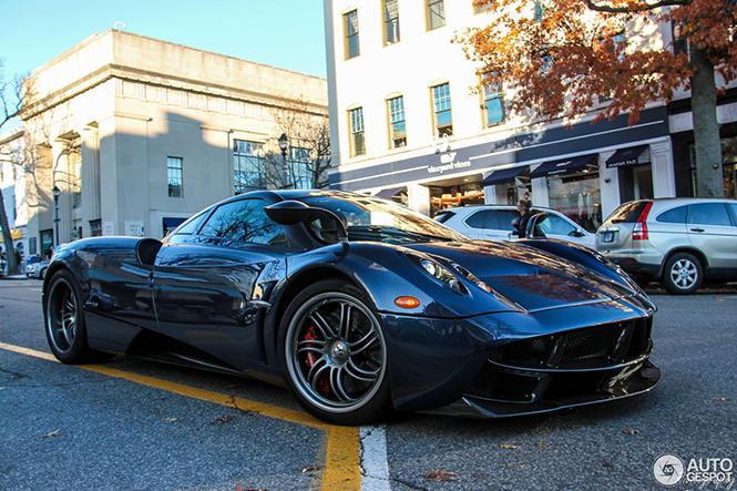 Spot of the Day USA: Pagani Huayra in Greenwich (CT)