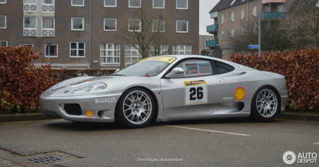 Spot van de dag: Ferrari 360 Challenge op parkeerplaats
