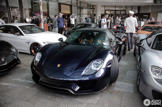 Kies je kleur: Porsche 918 Spyder