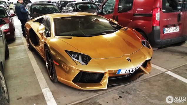 Zo ben je helemaal het mannetje met de Aventador Roadster