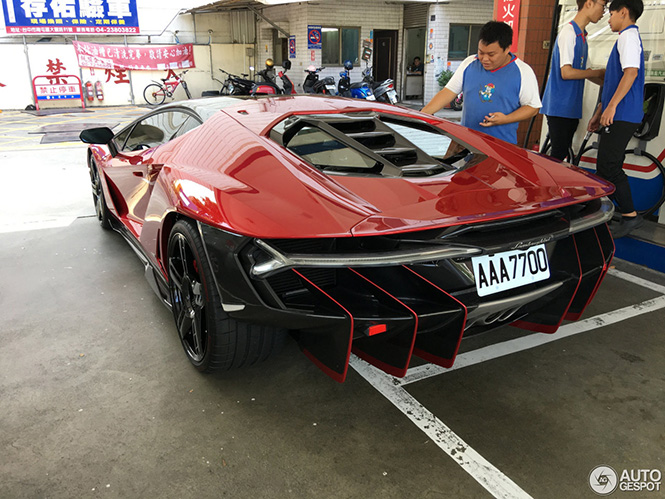 Lamborghini Centenario LP770-4 duikt op in Taiwan